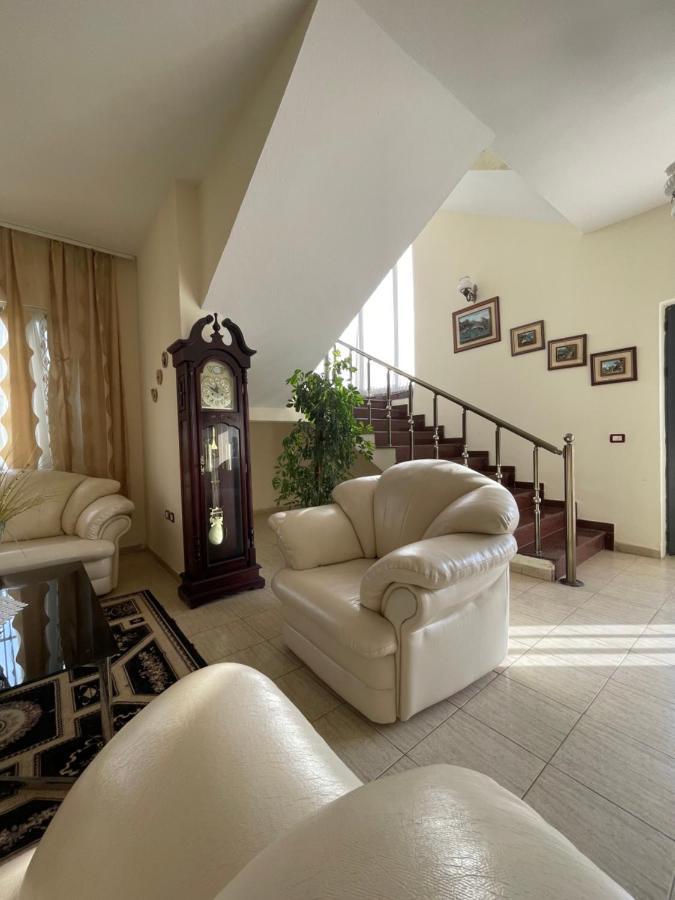 דירות דורס Vila Briart מראה חיצוני תמונה
