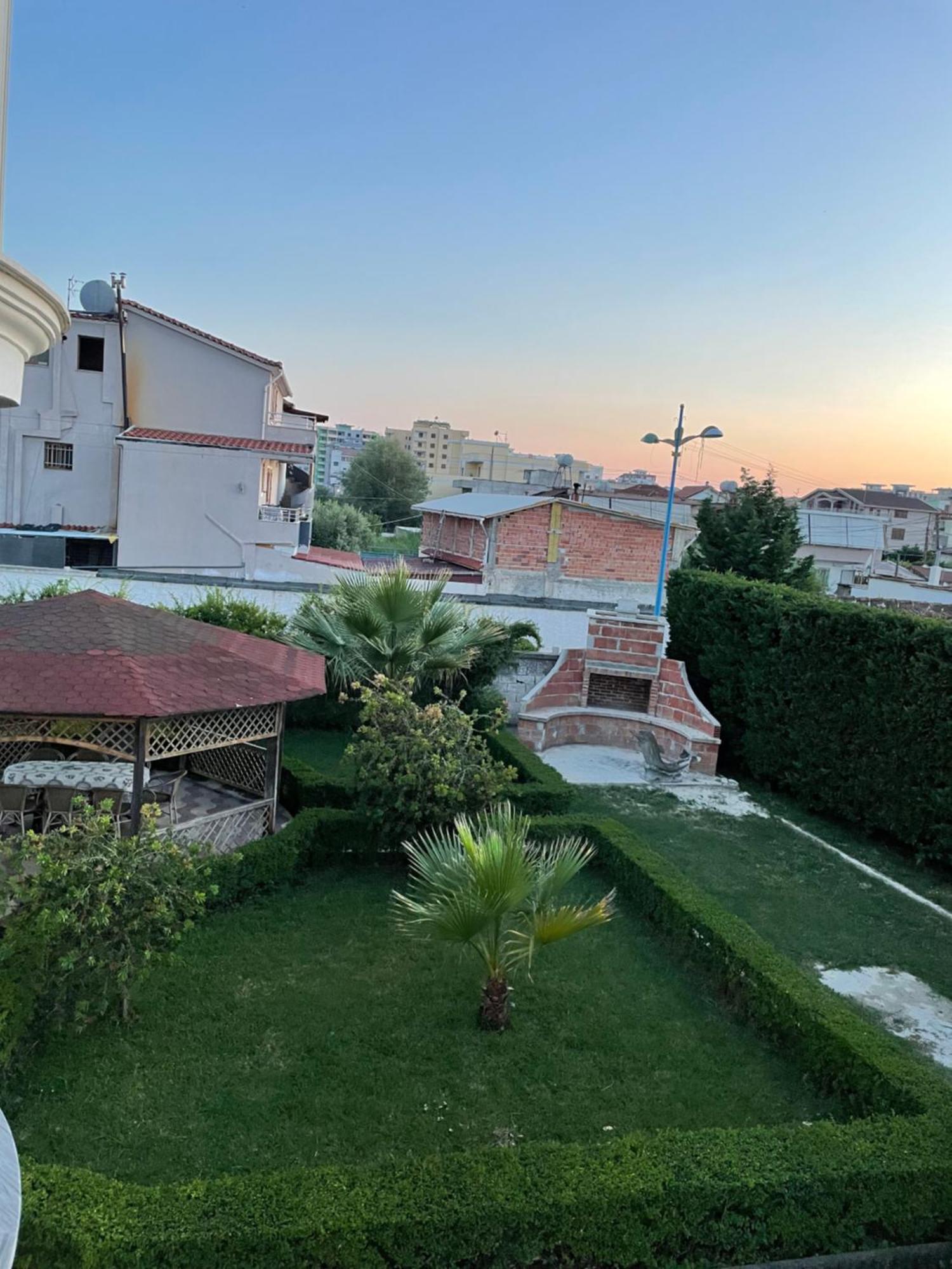 דירות דורס Vila Briart מראה חיצוני תמונה